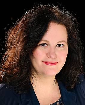  Elisabeth Koch - Drilling and Completion Engineering